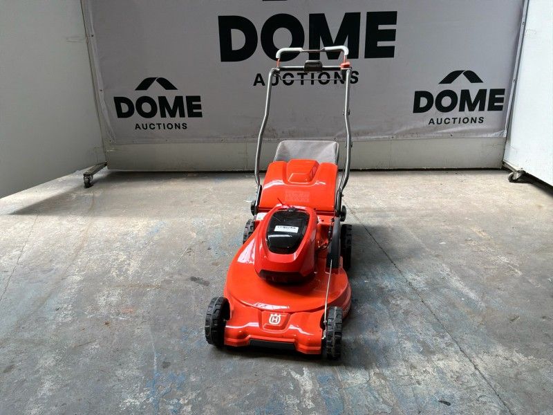 2019 Husqvarna LC353iVX Cordless Lawn Mower (Unused)