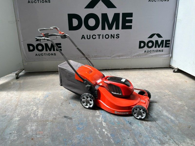 2019 Husqvarna LC353iVX Cordless Lawn Mower (Unused)