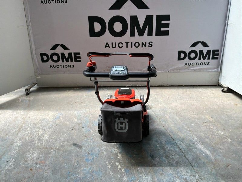 2019 Husqvarna LC353iVX Cordless Lawn Mower (Unused)