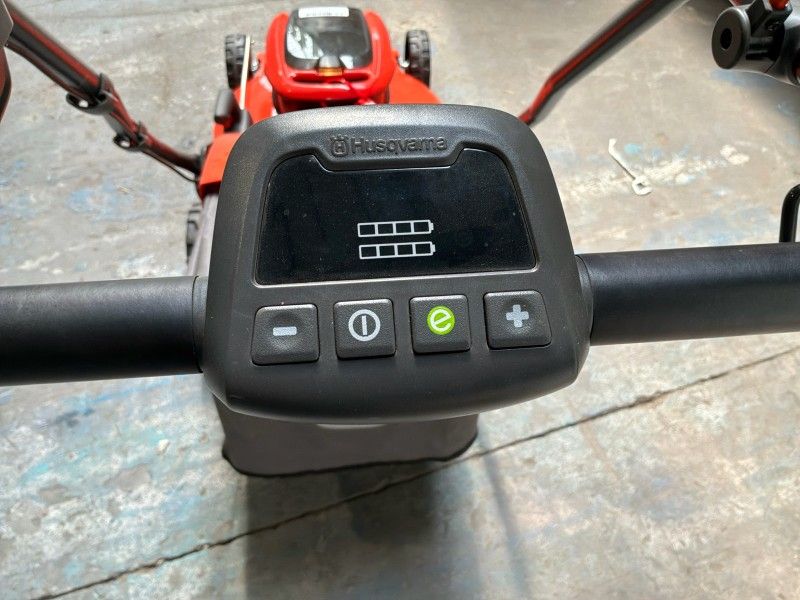 2019 Husqvarna LC353iVX Cordless Lawn Mower (Unused)
