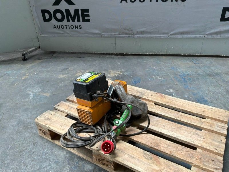 2002 EMCE Elektrischer Kettenzug