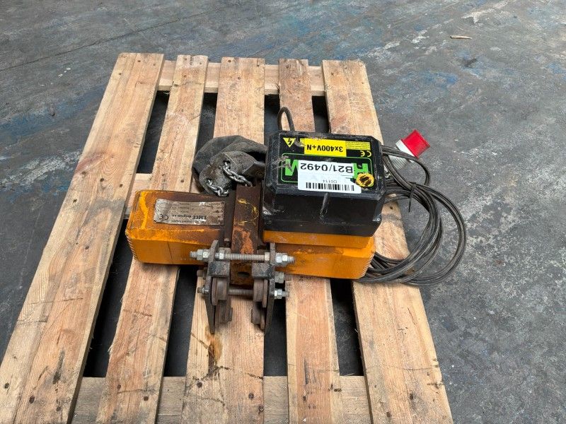 2002 EMCE Elektrischer Kettenzug