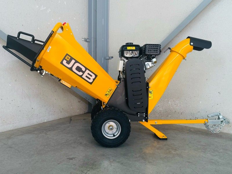JCB CH75100P Professional Wood Chipper