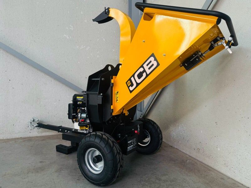 JCB CH150120PE Professional Wood Chipper