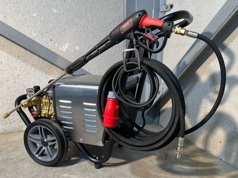 Kremer KR2900-4 Professional High-Pressure Washer