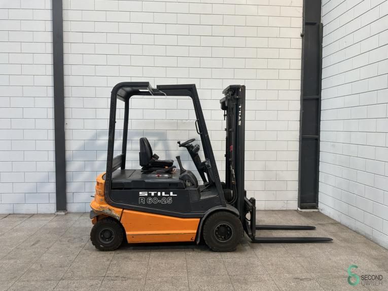 Forklifts Electric Still R60-25 2001 Batt. > 78% % Triplex