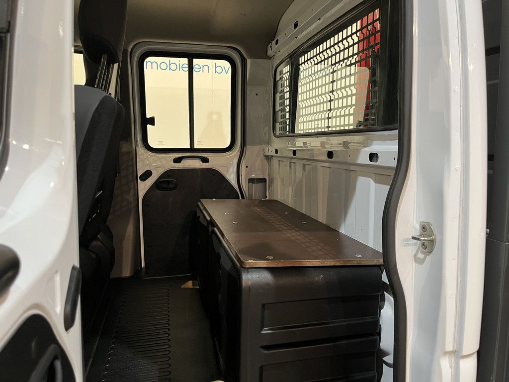 Renault Master 2.3 dCi 145 PK L3 145 PK Open Laadbak / Fassi Kraan / Euro 6 / Airco / Trekhaak / Cruise Control / 3-Zits / 24.300 KM !!