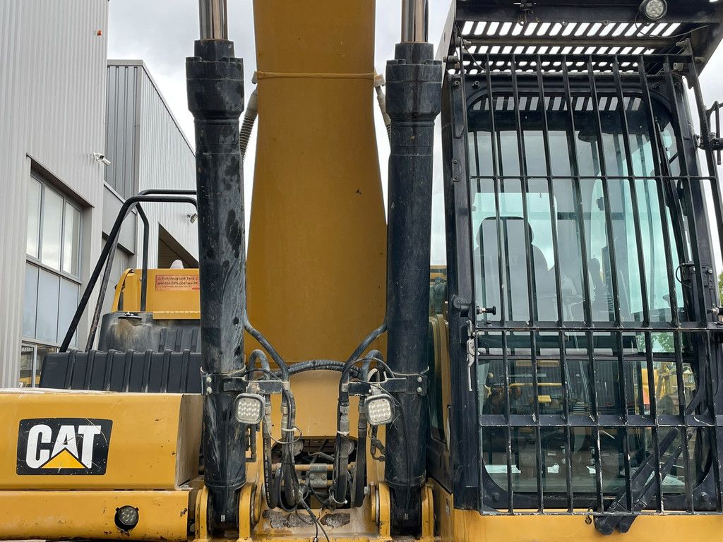 Caterpillar 330 07A