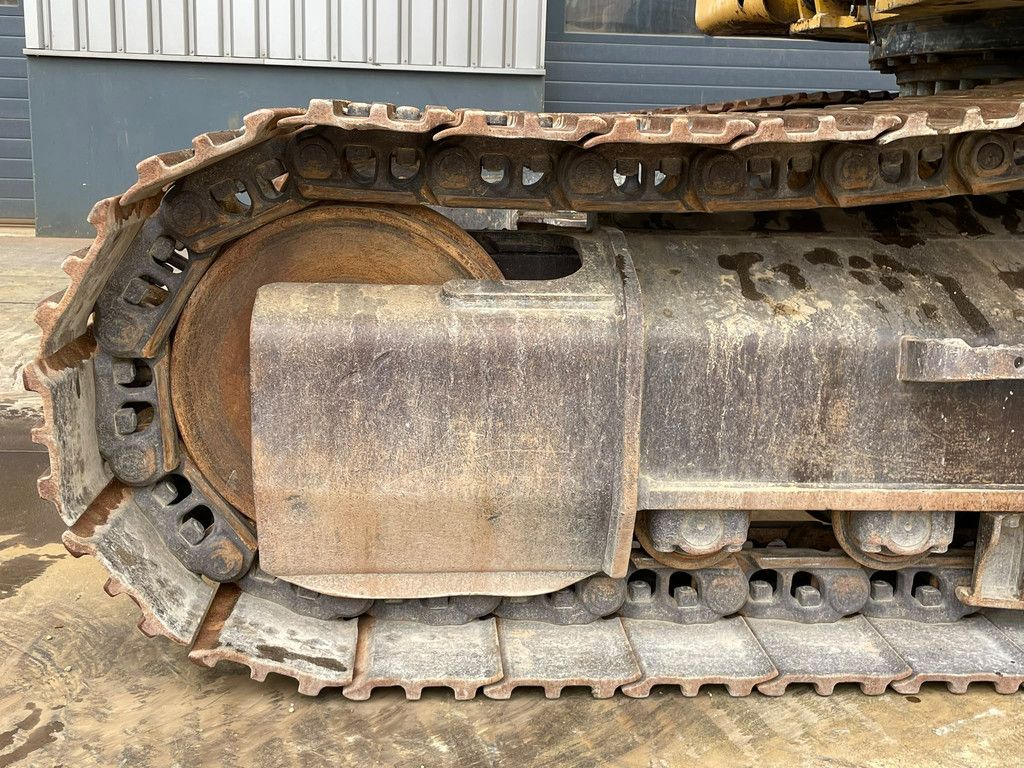Caterpillar 330 07A