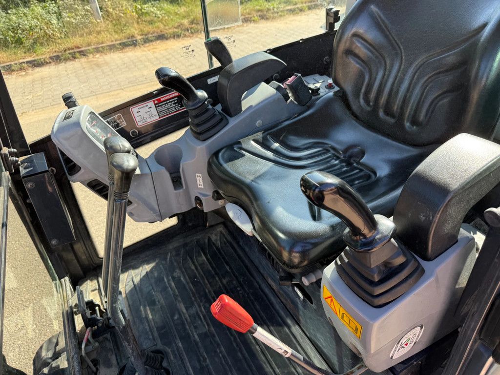 Kubota KX016-4 KX016