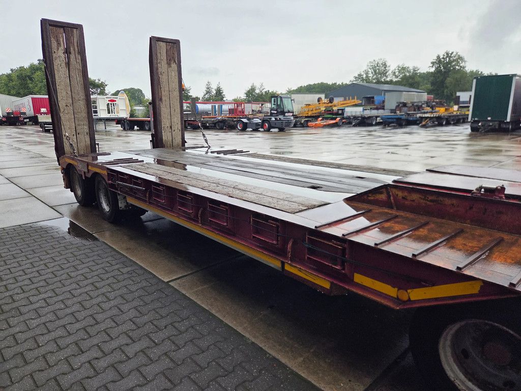 Gheysen en Verpoort 4as hydro rampen ,verbreders 40 ton 860 laadvloer
