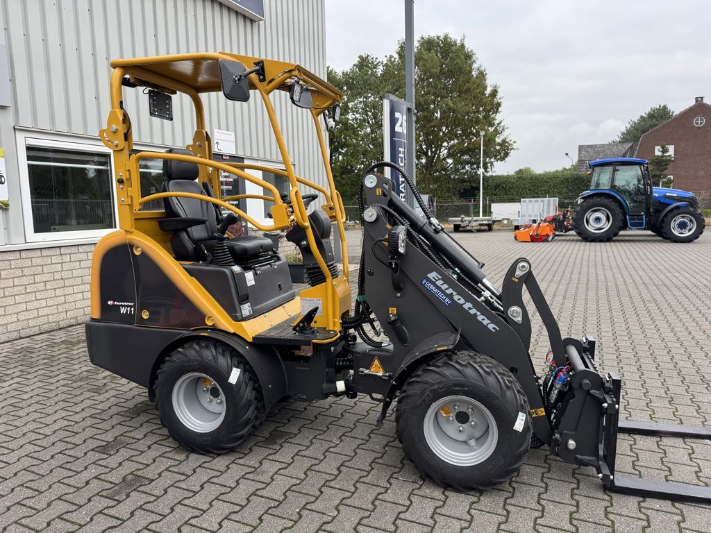 Eurotrac w11 shovel loader miniloader