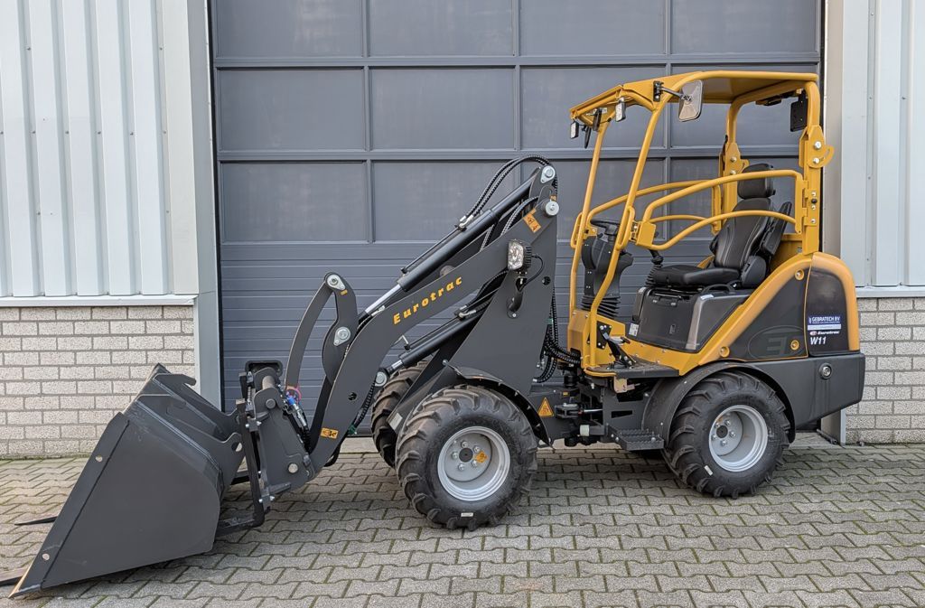 Eurotrac w11 shovel loader miniloader