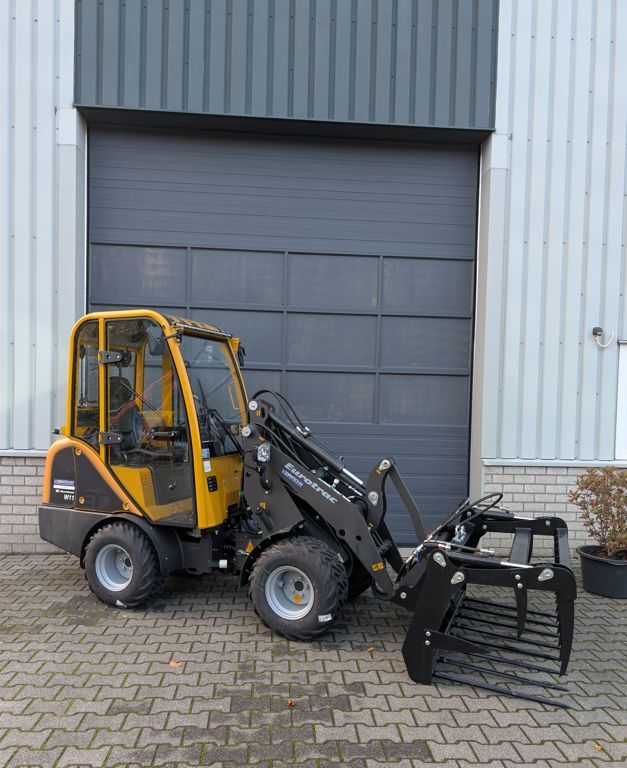 Eurotrac w11 shovel loader miniloader