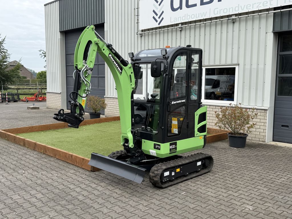 Eurotrac HE22-EV minigraver