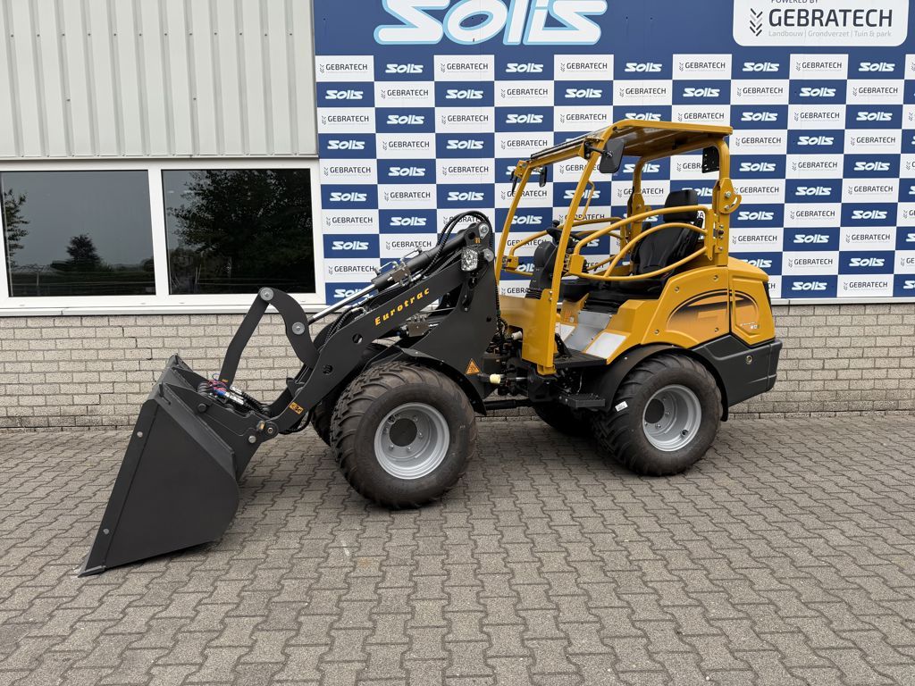 Eurotrac w12 €325 p/mnd. loader shovel minishovel