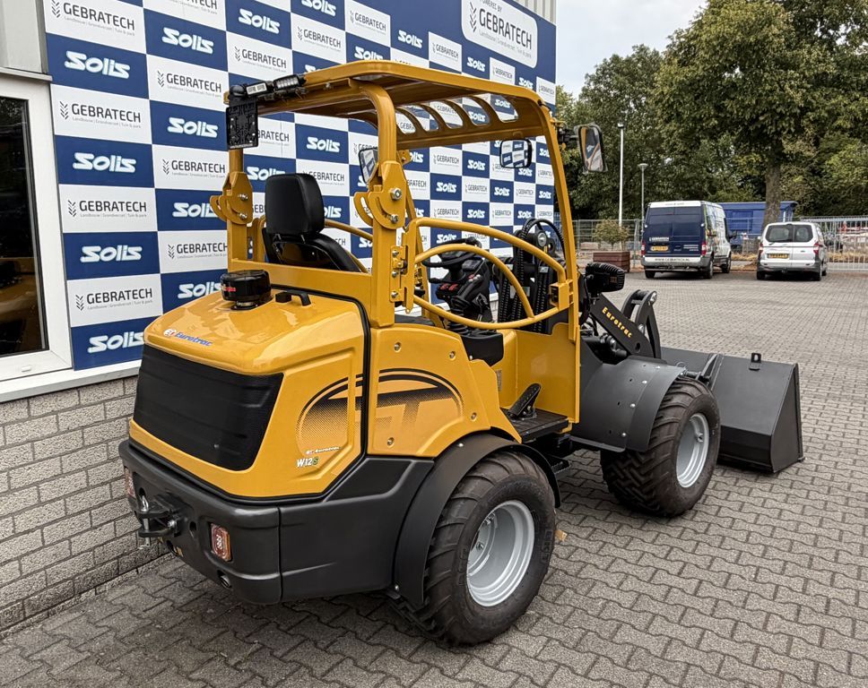Eurotrac w12 €325 p/mnd. loader shovel minishovel