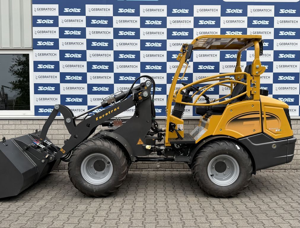 Eurotrac w12 €325 p/mnd. loader shovel minishovel