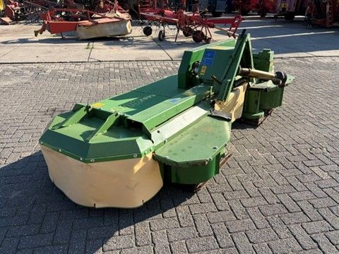 Gebruikte KRONE Easycut 32P schotelmaaier met werkbreedte 3 M