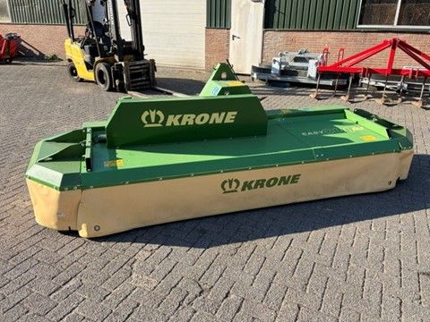 Gebruikte KRONE Easycut 32P schotelmaaier met werkbreedte 3 M