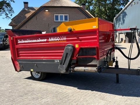 Gebruikte SCHUITEMAKER Amigo 30W blokkendoseerwagen afvoerband