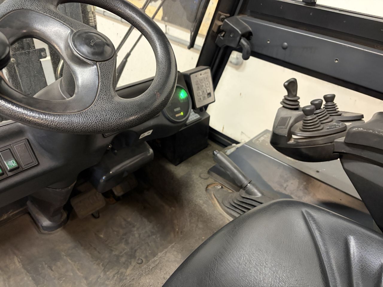 Linde E30-03
