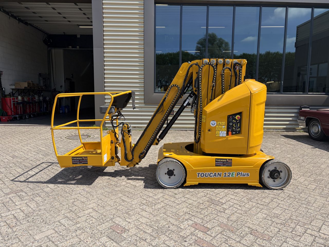 JLG Toucan 12E