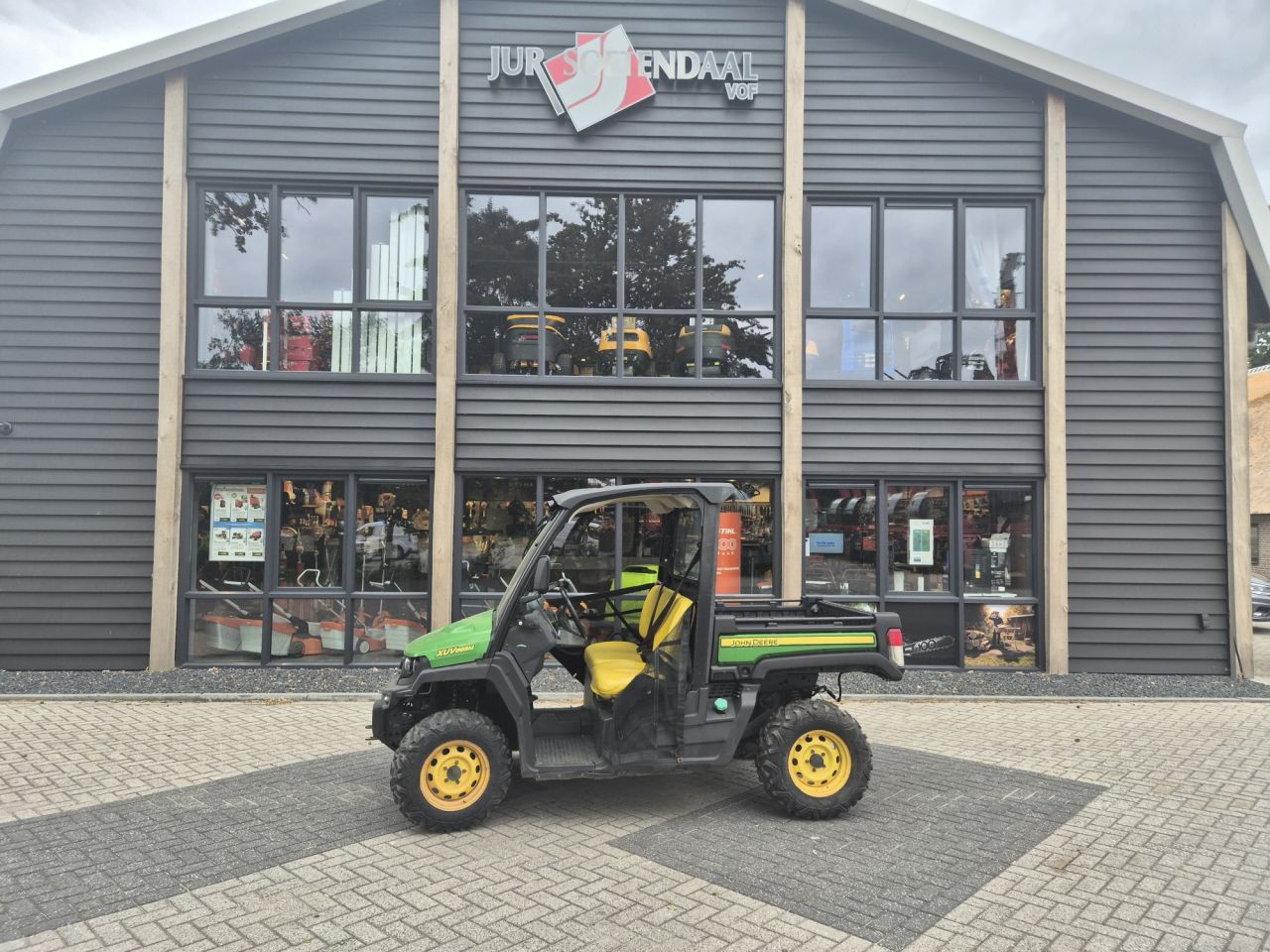 Gebruikte JOHN DEERE Gator XUV 865M terreinwagen