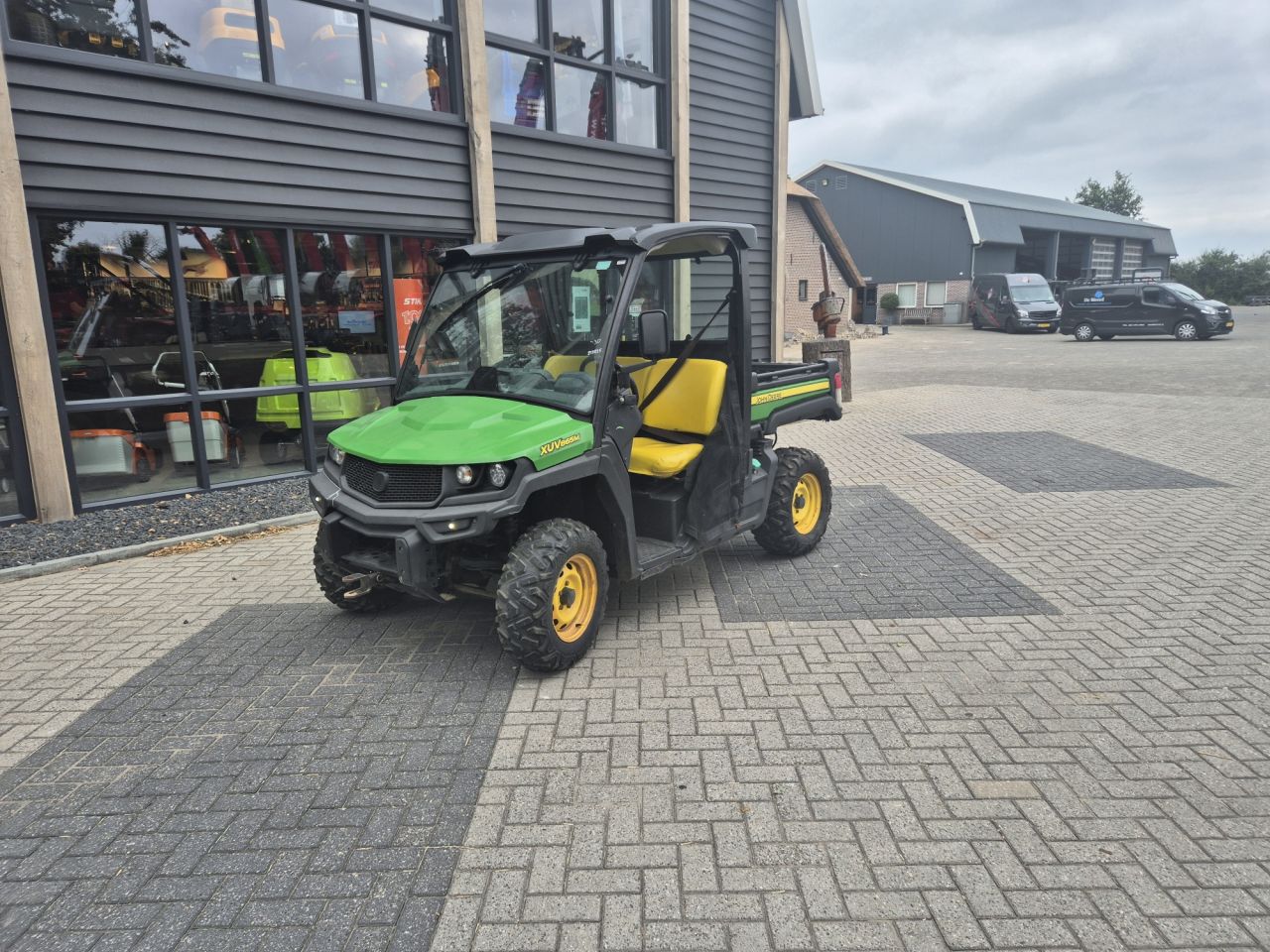 Gebruikte JOHN DEERE Gator XUV 865M terreinwagen