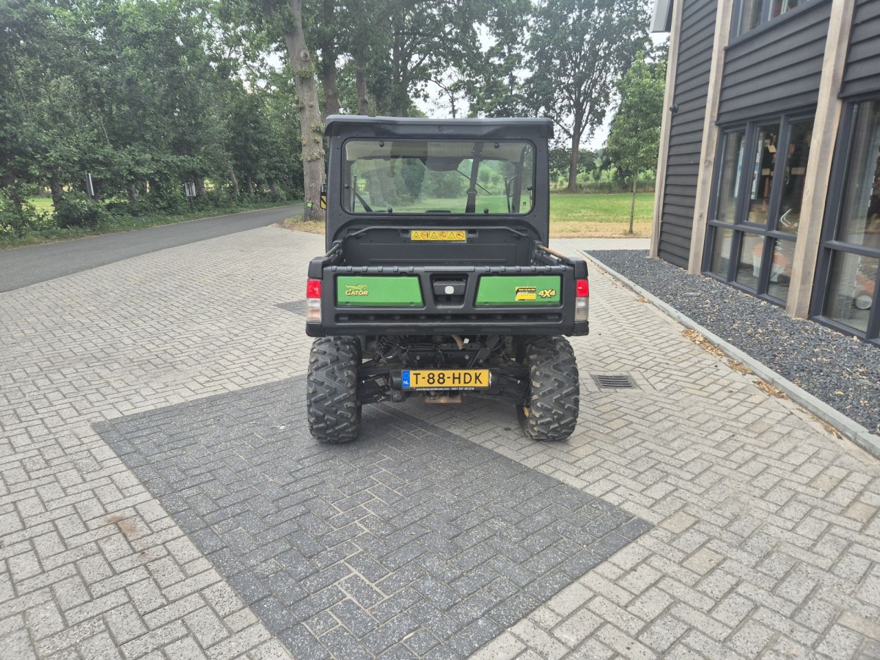 Gebruikte JOHN DEERE Gator XUV 865M terreinwagen