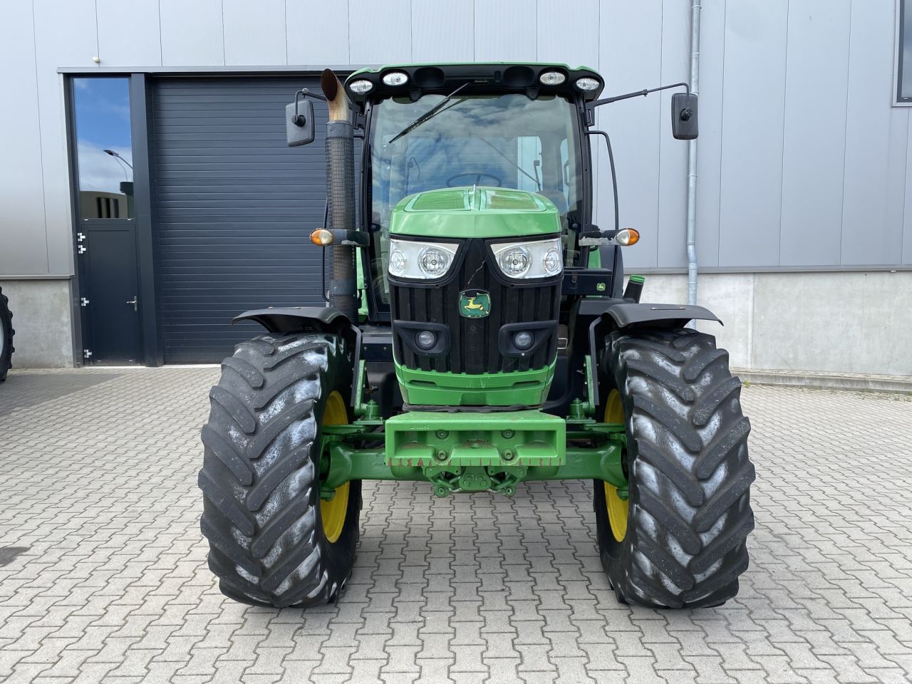 John Deere 6140R