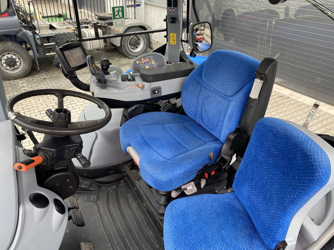 New Holland T7.220 PowerCommand