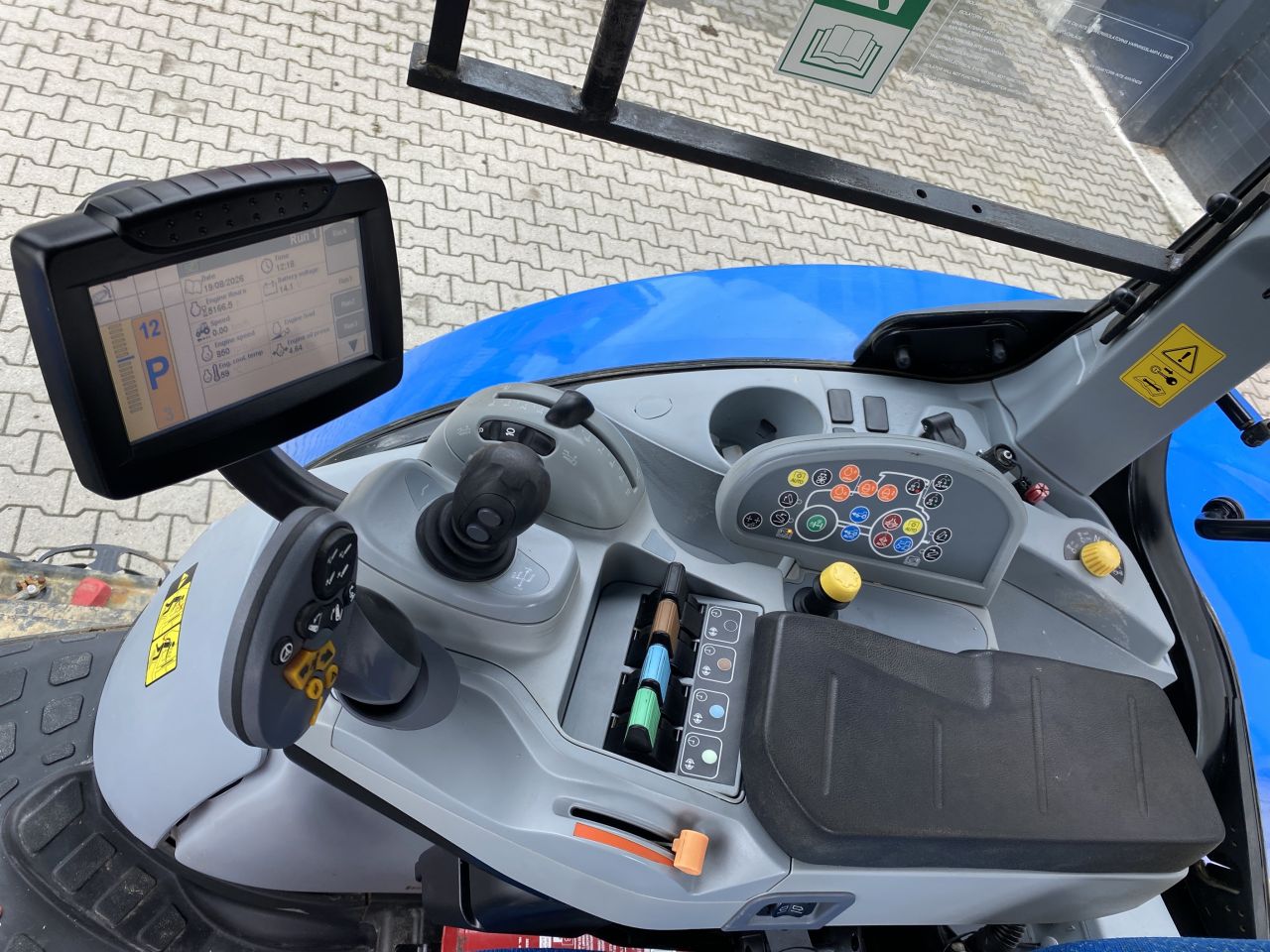 New Holland T7.220 PowerCommand