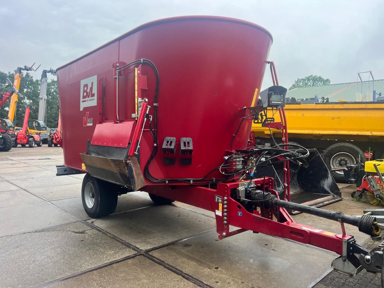 Gebruikte BVL Vmix plus 24-2S voermengwagen 24 m3