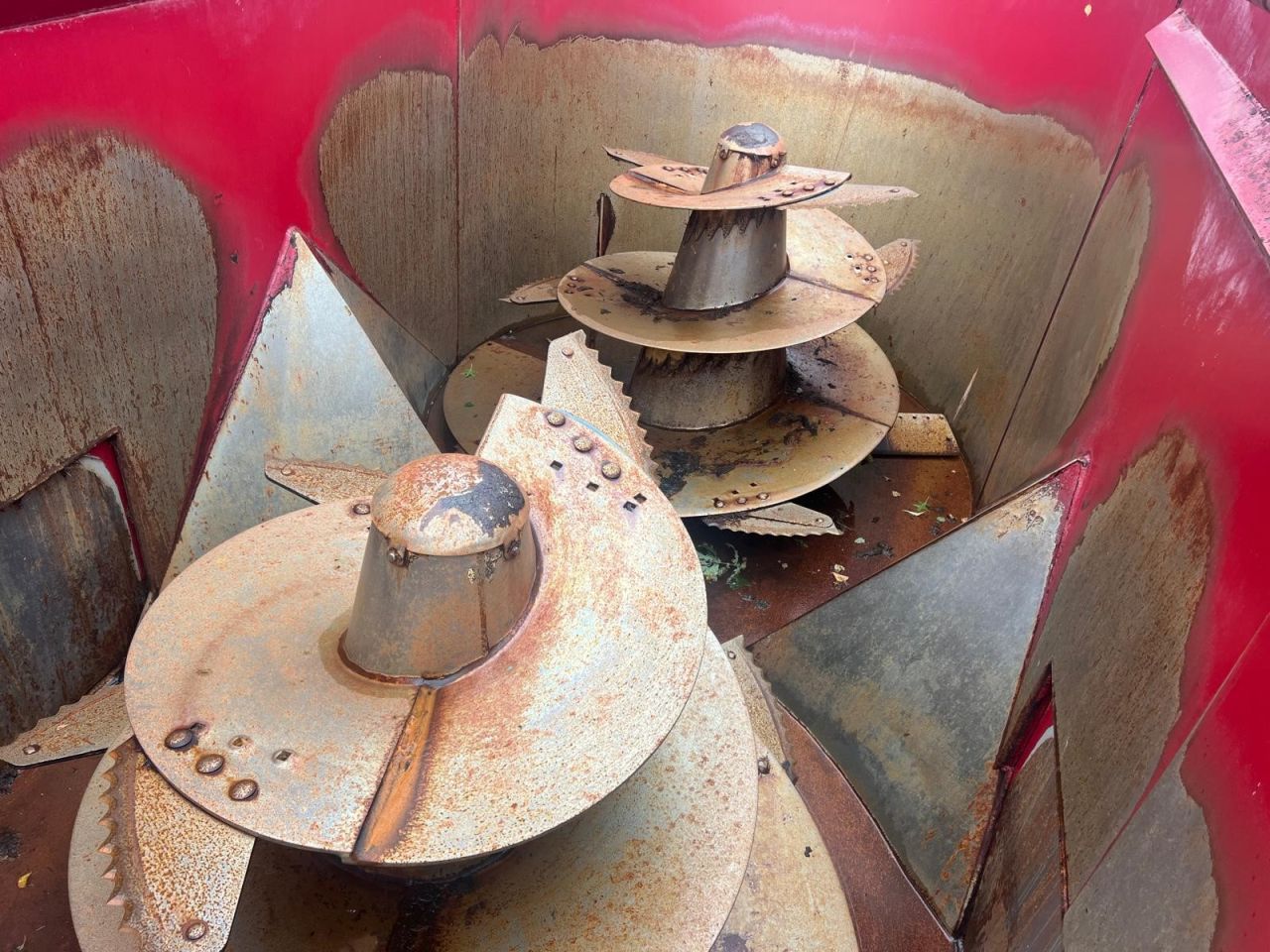 Gebruikte BVL Vmix plus 24-2S voermengwagen 24 m3