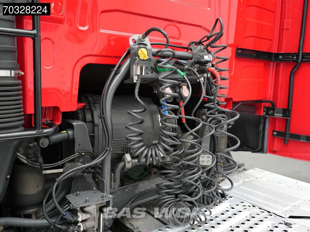 Volvo FH 460 4X2 XL 2x Tanks Navi ACC