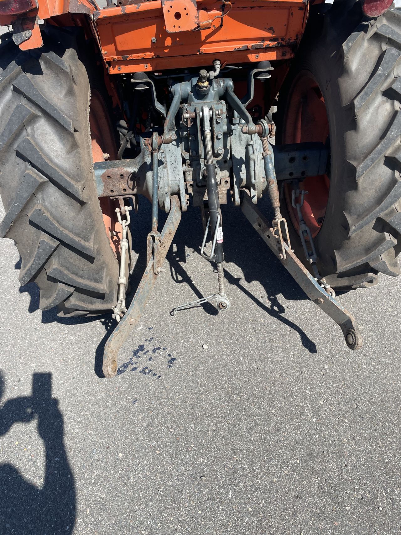 Kubota L2250 tractor 4wd