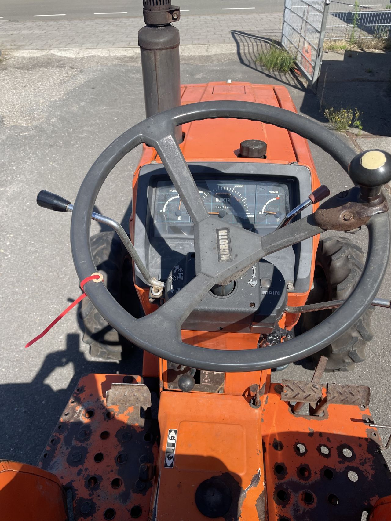 Kubota L2250 tractor 4wd