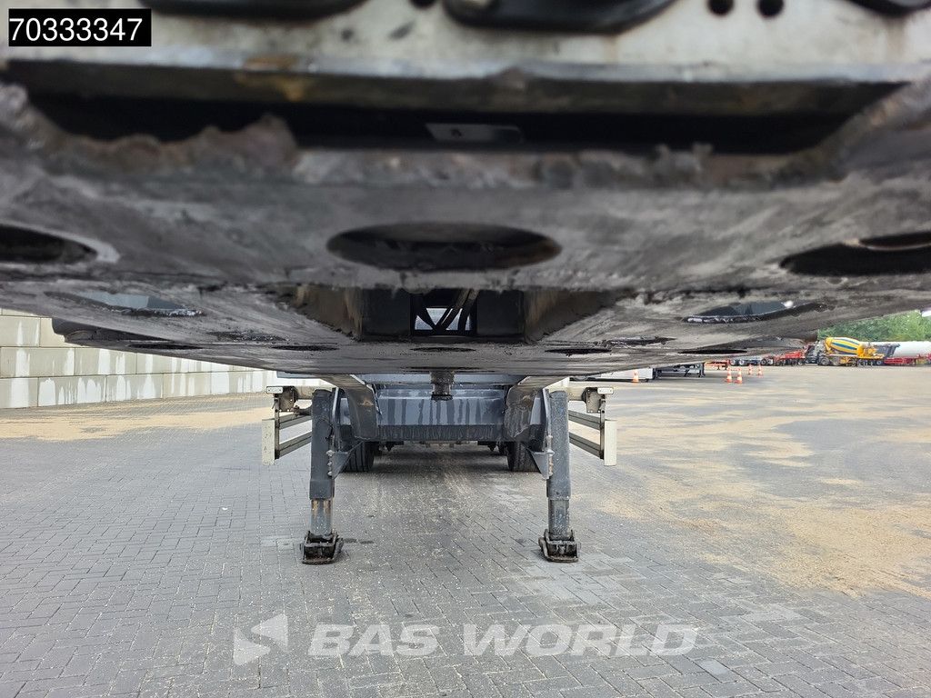 Kässbohrer CS Lift Axle 40ft