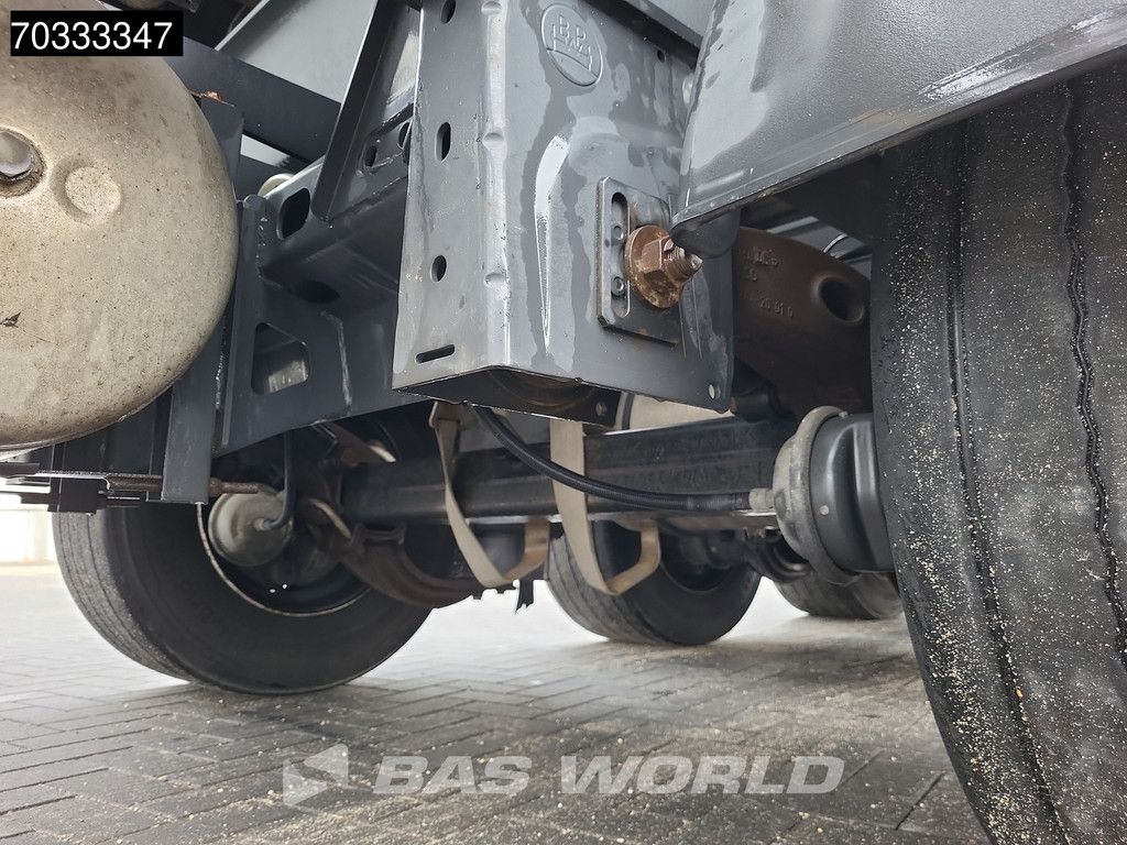 Kässbohrer CS Lift Axle 40ft