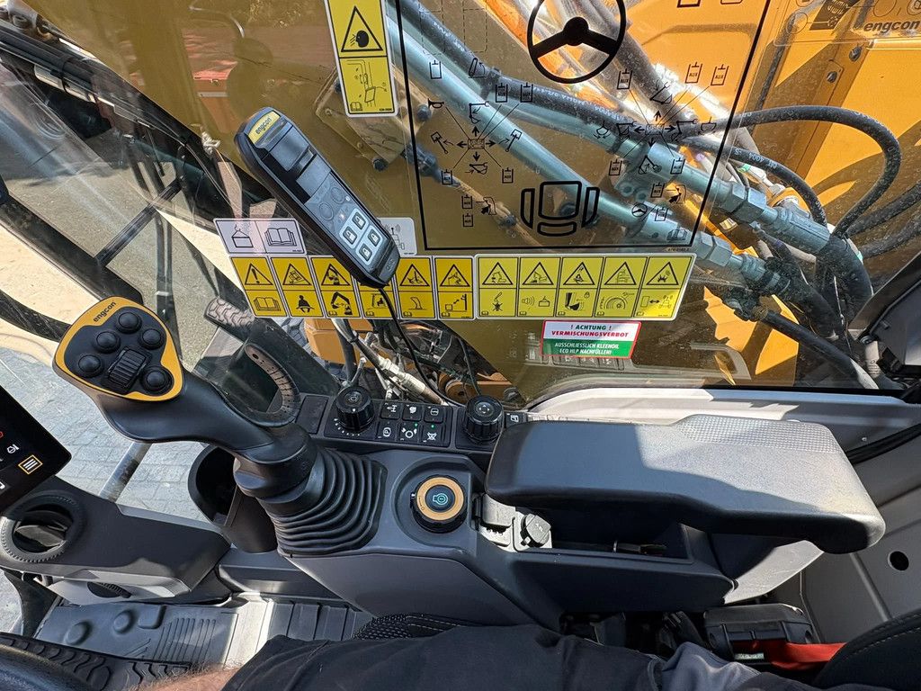 Caterpillar M317 Next gen