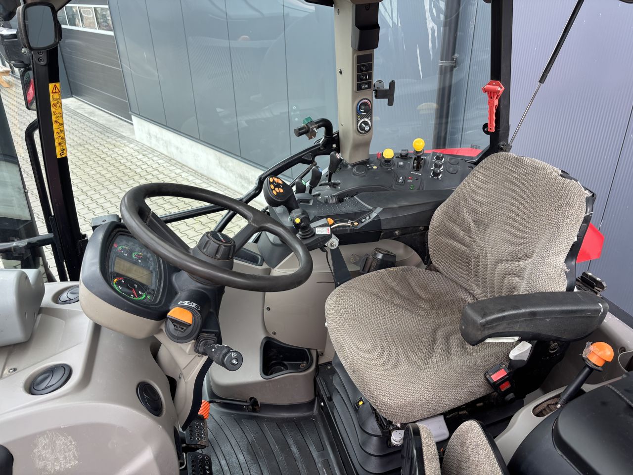 Case Luxxum 110