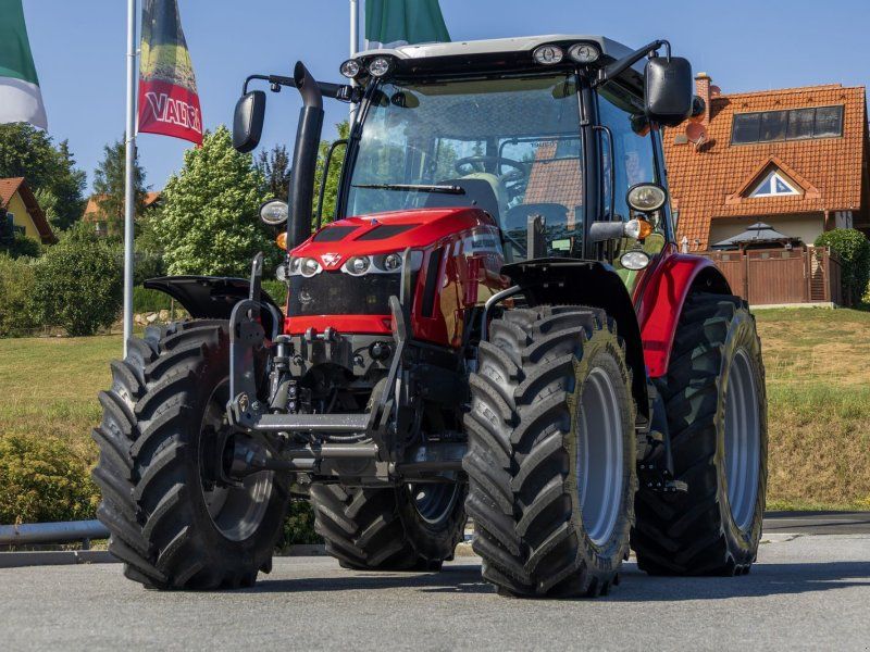 Massey Ferguson 5611 Dyna-6 Efficient