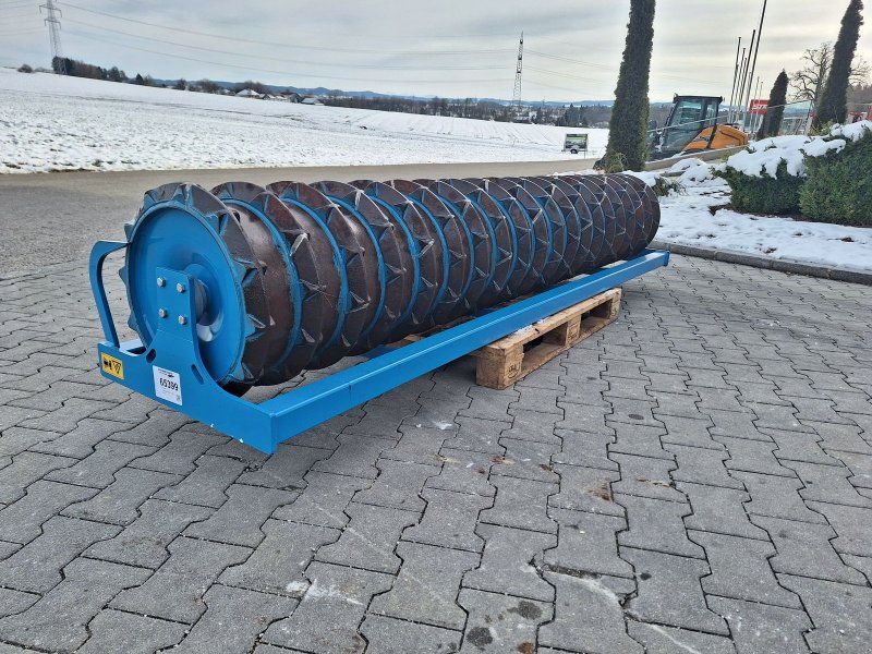 Lemken Trapezpacker 300/150