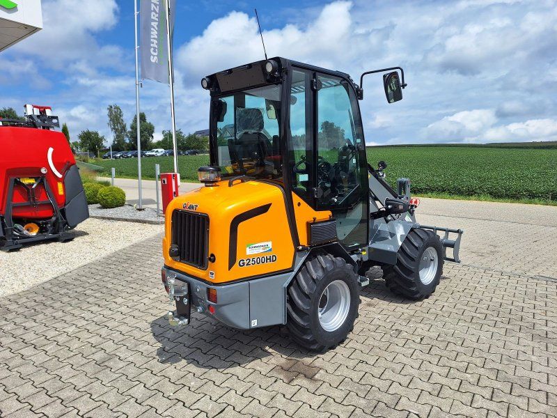 Giant G2500 HD