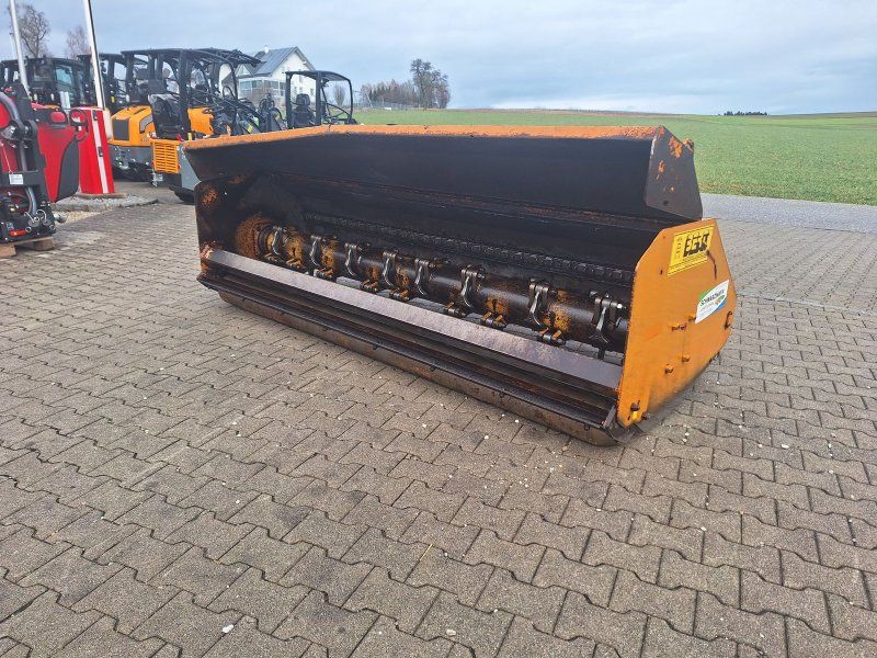 Berti TSB 285 mit hydr. Heckklappe