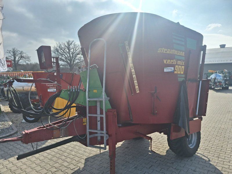 Strautmann Verti-Mix 900 mit Gebläse