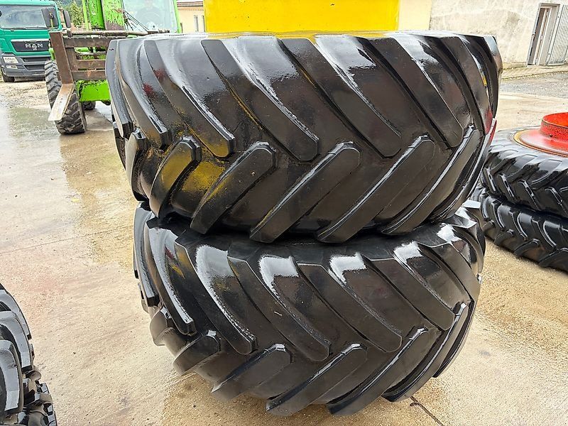 John Deere Zwillingsräder 600/70R30 an 30 Zoll