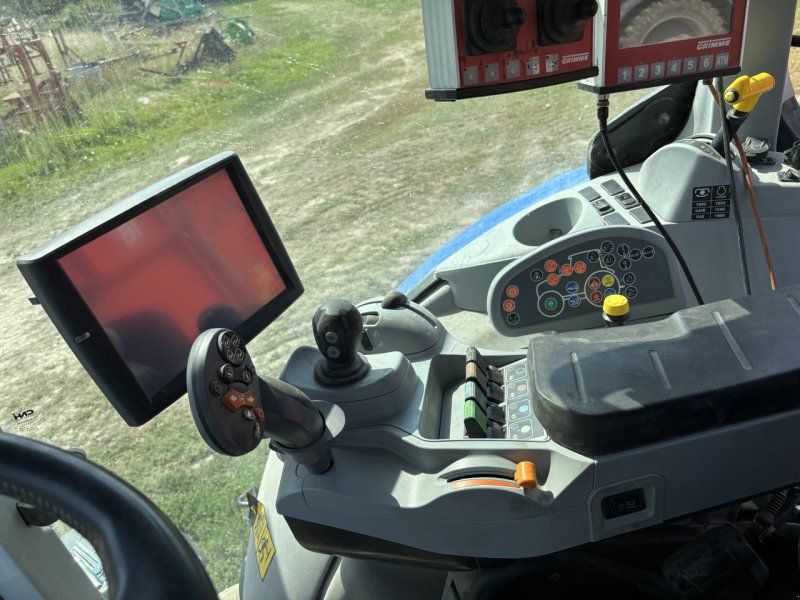 New Holland T7.210