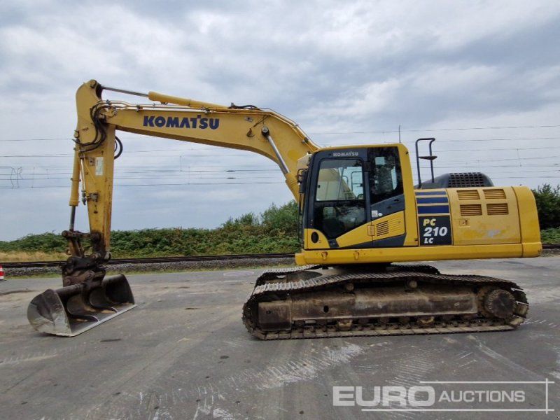Komatsu PC210LC-10